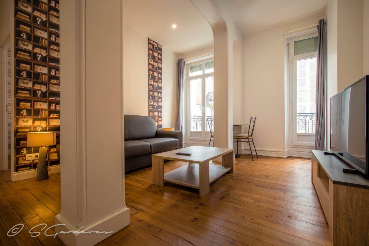 Pau'S Appart Apartment Luaran gambar