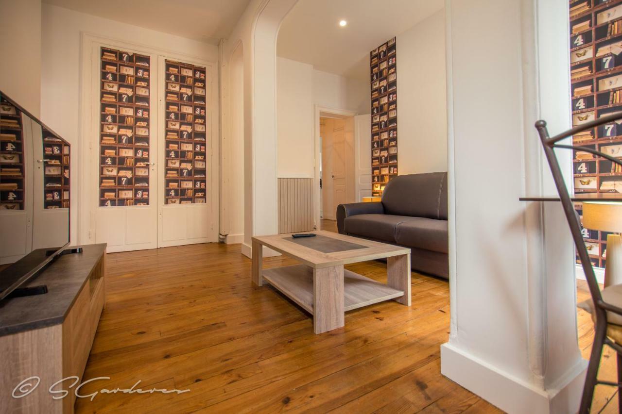 Pau'S Appart Apartment Luaran gambar